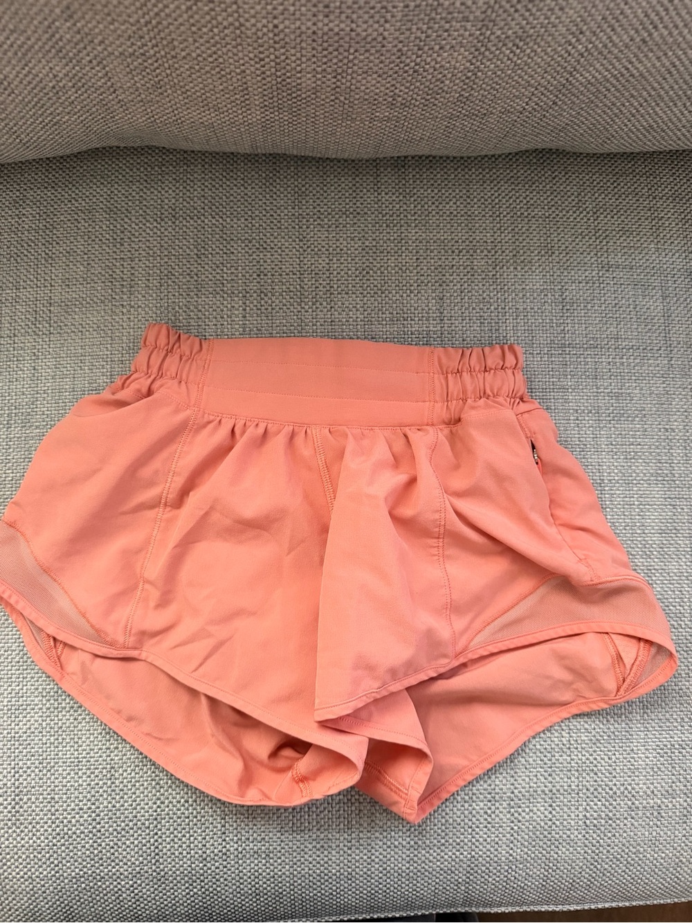 Lululemon hotty hot shorts 2.5